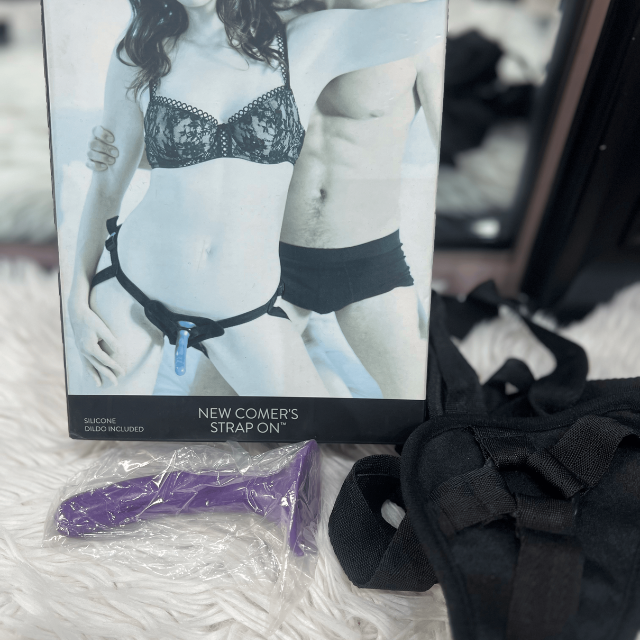 New comerâs strap on (silicon dildo)