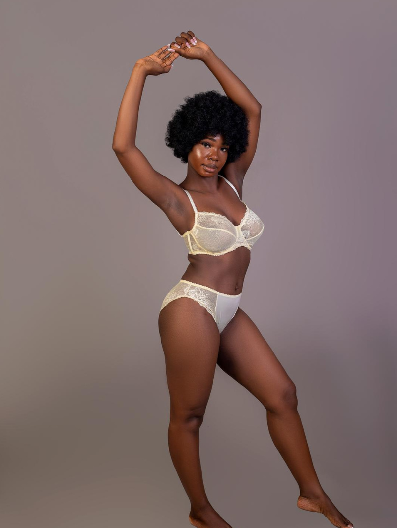 Akanke Bra